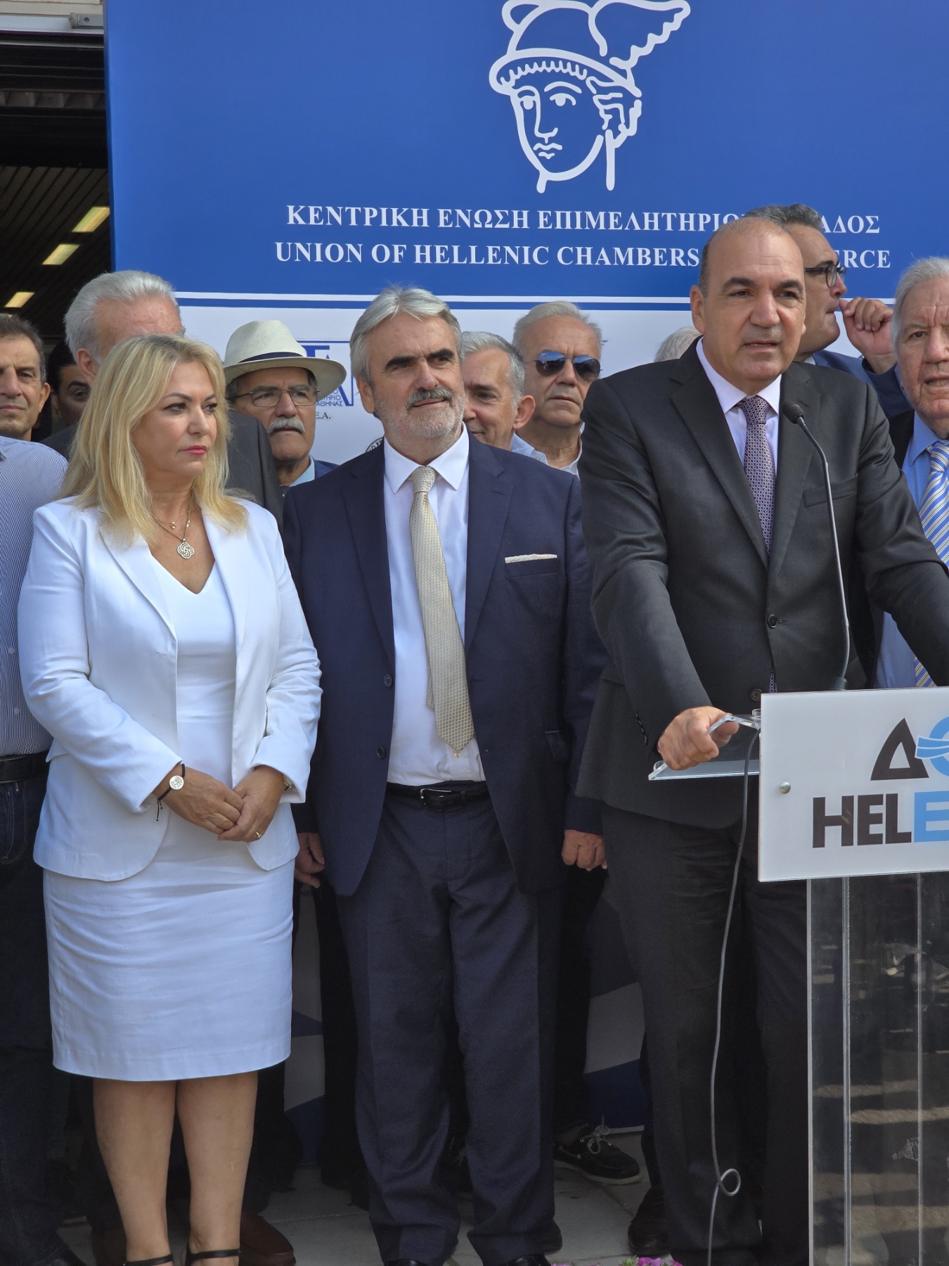 Εγκαίνια με Υφυπουργό Ανάπτυξης Άννα Μάνη και Πρόεδρο ΚΕΕ Γιάννη Μασούτη