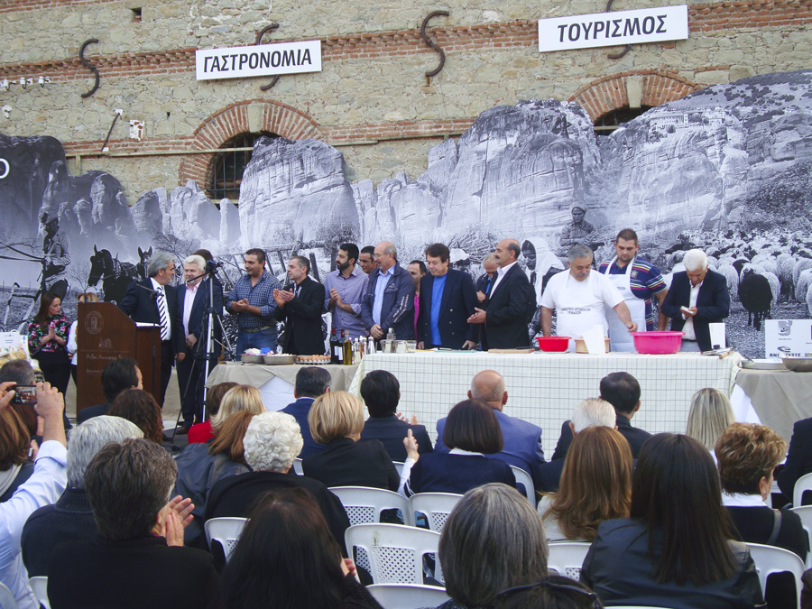 Ο ΠΡΟΕΔΡΟΣ κ. ΓΙΑΓΙΑΚΟΣ ΜΕ ΤΟΥΣ ΠΡΟΕΔΡΟΥΣ ΤΩΝ ΕΜΠΛΕΚΟΜΕΝΩΝ ΣΩΜΑΤΕΙΩΝ