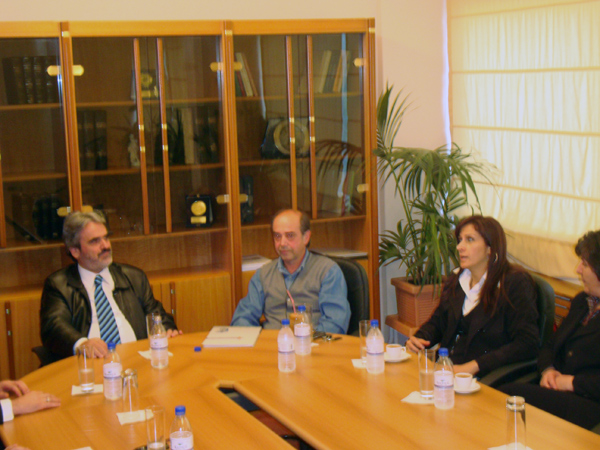 EMPOR_KALAMP_1_F533.jpg EMPOR_KALAMP_1_F533.jpg